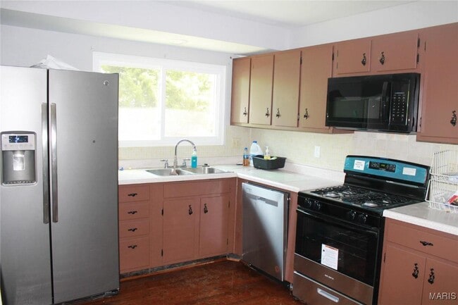 1368 Glenrock Dr in Maryland Heights, MO - Building Photo - Building Photo