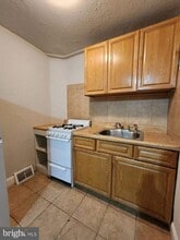 4522 Springfield Ave, Unit 1F in Philadelphia, PA - Foto de edificio - Building Photo