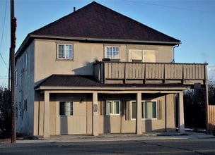 124 W Main St in East Helena, MT - Building Photo - Building Photo