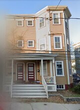 5 Durham St, Unit 2 in Somerville, MA - Foto de edificio - Building Photo