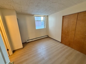 181 Main St in Whitesboro, NY - Foto de edificio - Building Photo