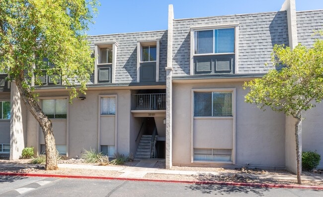 property at 1010 E Osborn Rd