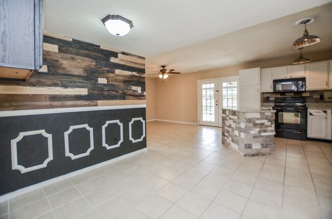 17323 Glenpatti Dr