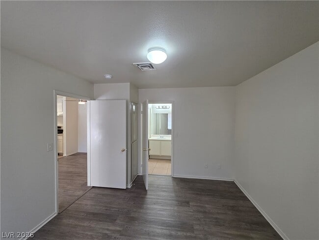 property at 4865 S Torrey Pines Dr