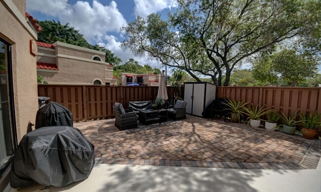 8248 Severn Dr in Boca Raton, FL - Building Photo - Building Photo