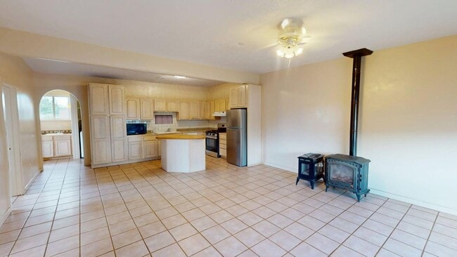 1033 Agua Fria St in Santa Fe, NM - Building Photo - Building Photo