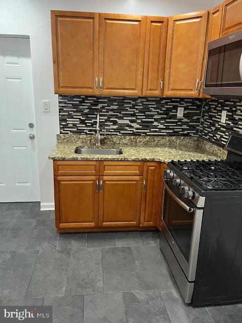 2614 W Arizona St in Philadelphia, PA - Building Photo
