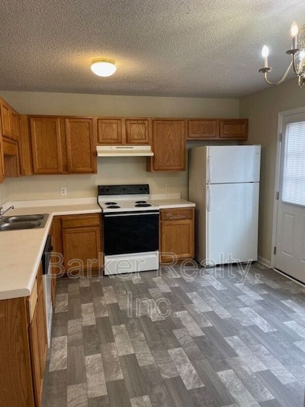 2203 Violet Bluff Ct in Raleigh, NC - Building Photo - Building Photo