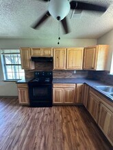 106 N Fairview Dr in Lampasas, TX - Building Photo - Building Photo