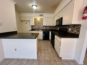 11506 Meadow Pines Ct in Stafford, TX - Building Photo - Building Photo