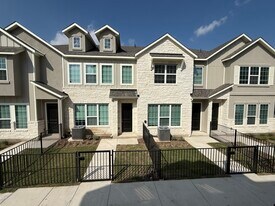 2610 FM 1044 in New Braunfels, TX - Building Photo