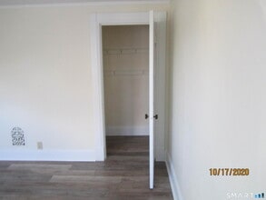 1085 Broad St in Meriden, CT - Building Photo - Building Photo