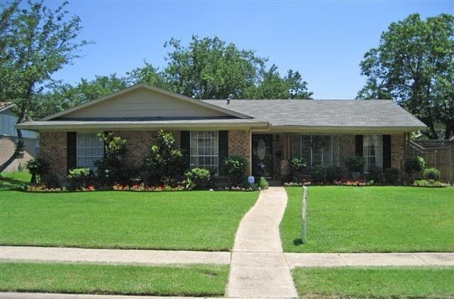 property at 11230 Cactus Ln