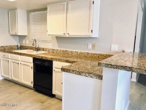 7774 N 20th Ave in Phoenix, AZ - Building Photo - Building Photo