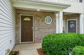 10316 Stineway Ct in Pineville, NC - Building Photo - Building Photo