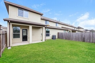 12154 Pia Drive in Houston, TX - Building Photo - Building Photo