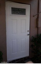 126 SE 10th St in Hallandale Beach, FL - Building Photo - Building Photo