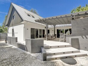 1273 NE 92nd St in Miami Shores, FL - Building Photo - Building Photo