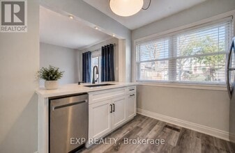 80 Heiman St in Kitchener, ON - Building Photo - Building Photo