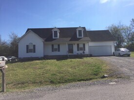 222 Gill Ct in Murfreesboro, TN - Building Photo