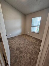 64 W 600 S-Unit -MarryLynn Johnson in Springville, UT - Foto de edificio - Building Photo