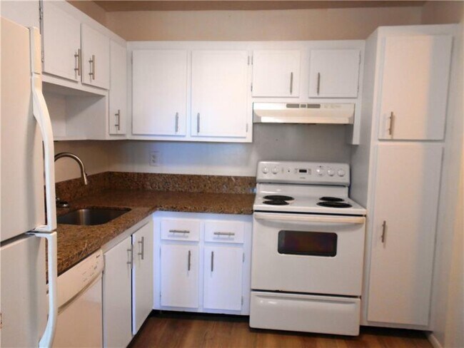 2781 Taft St, Unit 206 in Hollywood, FL - Building Photo - Building Photo