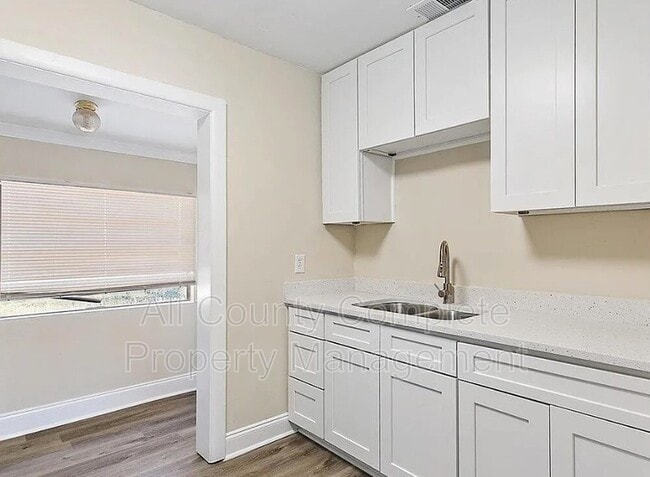 5463 Marcia Cir in Jacksonville, FL - Building Photo - Building Photo