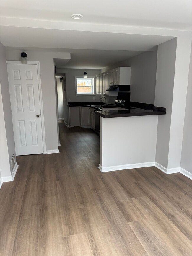 229 S Durham St in Baltimore, MD - Building Photo - Building Photo