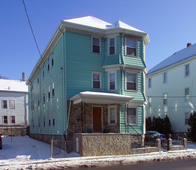 55 Robeson St in Fall River, MA - Building Photo - Building Photo