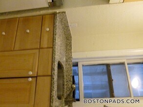 171 Hemenway St, Unit 1 in Boston, MA - Building Photo - Building Photo