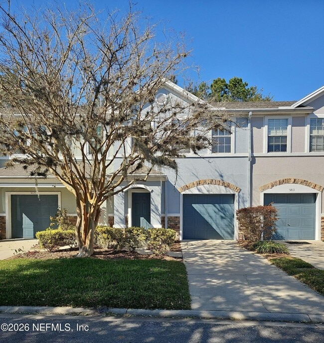 5811 Parkstone Crossing Dr in Jacksonville, FL - Building Photo - Building Photo