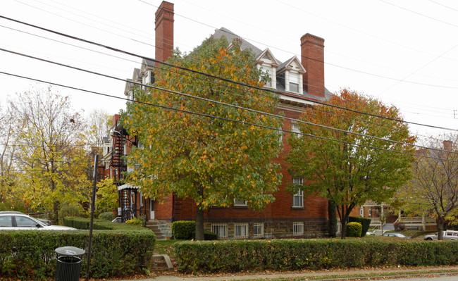 240 S Fairmount St in Pittsburgh, PA - Building Photo - Building Photo