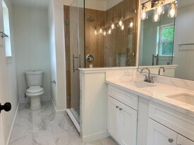 8404 Tate St in Houston, TX - Building Photo