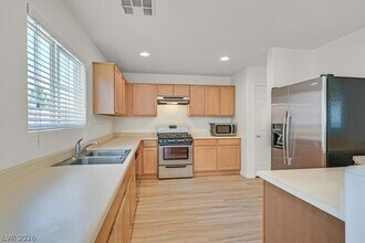 1169 Via Vinci in Henderson, NV - Building Photo - Building Photo