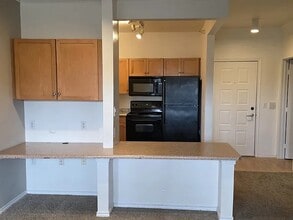 13560 Technology Dr, Unit 1121 in Eden Prairie, MN - Building Photo - Building Photo