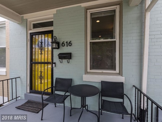 616 Lamont St NW in Washington, DC - Building Photo - Building Photo
