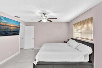 3668 E Forge Rd in Davie, FL - Building Photo - Building Photo