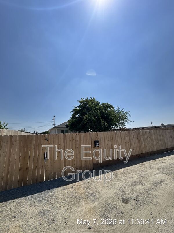 property at 30566 Ivy Rd