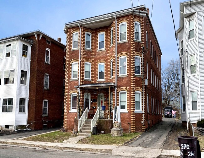 270 High St in New Britain, CT - Building Photo - Primary Photo