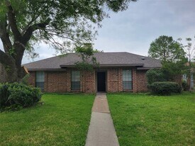 1640 Stroud Ln in Mesquite, TX - Building Photo