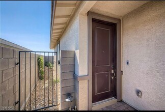 9357 Aria Rdg Ave in Las Vegas, NV - Building Photo - Building Photo