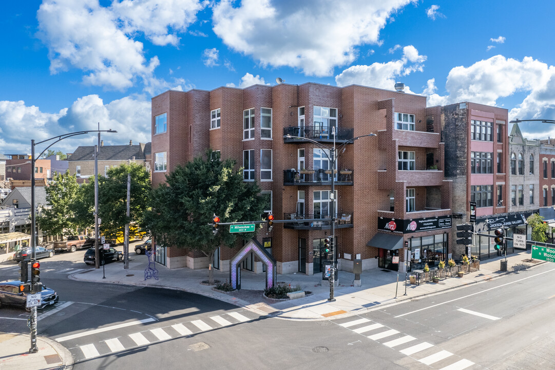 1393-1397 N Milwaukee Ave in Chicago, IL - Building Photo