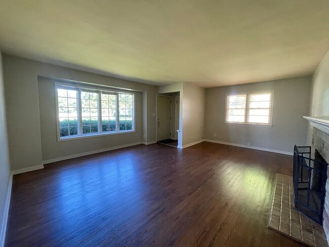 76 Elmhurst SE in Grand Rapids, MI - Building Photo - Building Photo