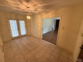 3801 N 12th Ave in Pensacola, FL - Building Photo - Building Photo