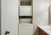 726 Bering Dr photo'