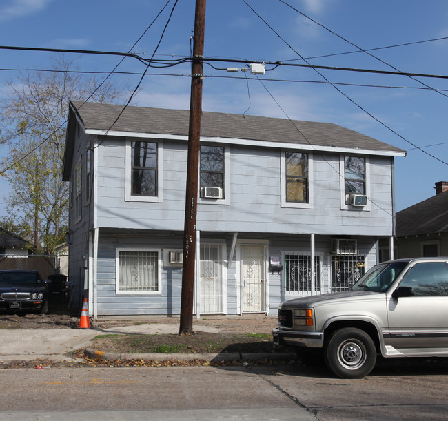 3229 Holman St in Houston, TX - Foto de edificio - Building Photo