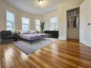 55 Hollander St, Unit 1 in Boston, MA - Building Photo - Building Photo