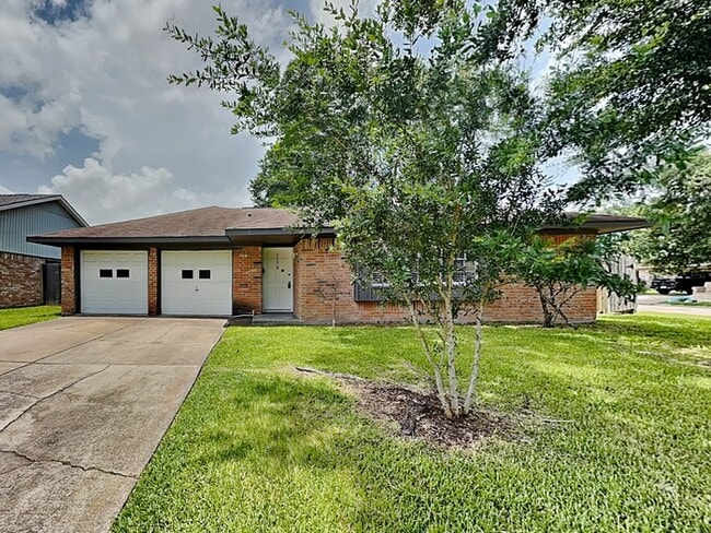 property at 758 E Princeton Ln