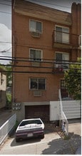 6016-60-18 32nd Ave in Flushing, NY - Foto de edificio - Building Photo
