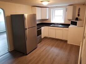 15 N Royal St, Unit 2 in York, PA - Building Photo